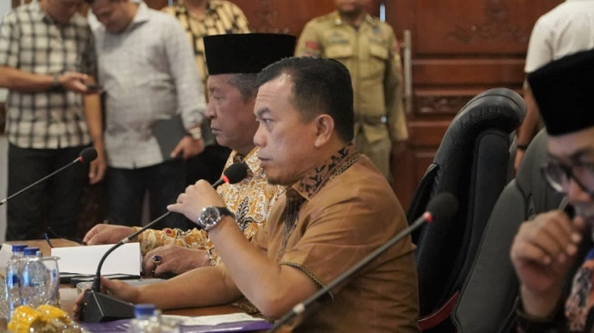 Perkembangan Pembangunan Jambi Triwulan II Dievaluasi, Gubernur Jambi Desak Percepatan Proyek